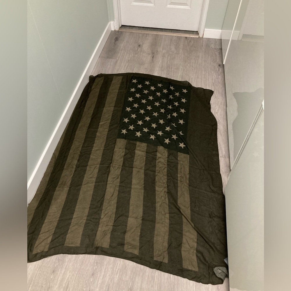 John Varvatos Collection american flag scarf.